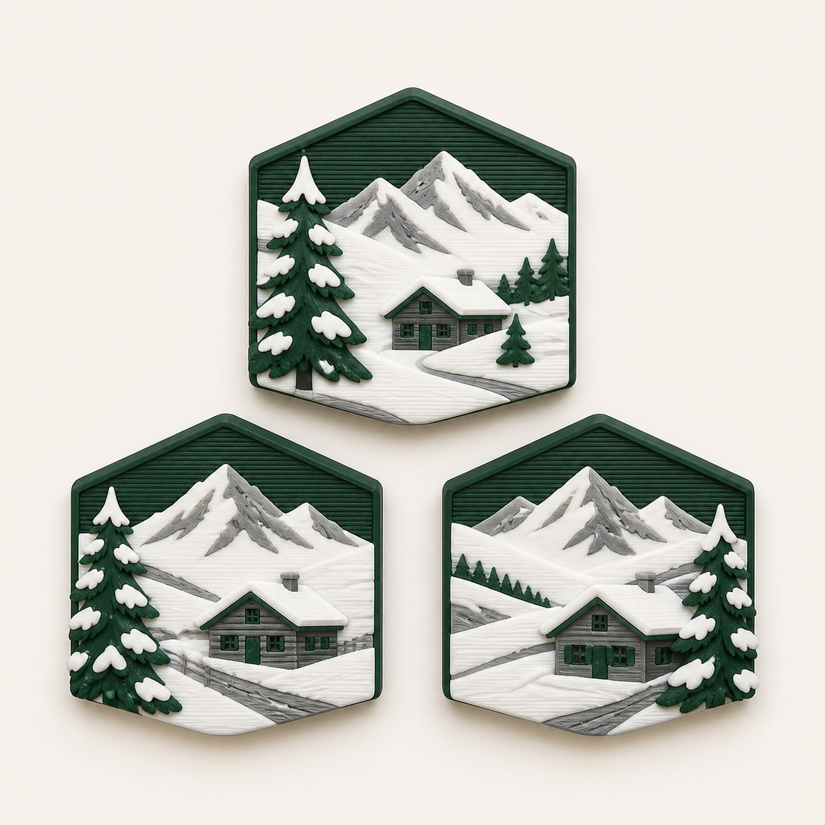 Alpenwinter-Magnet-Set Hütten-Trio aus 3D-gedrucktem PETG in Tannengrün, Schneeweiß, Steingrau