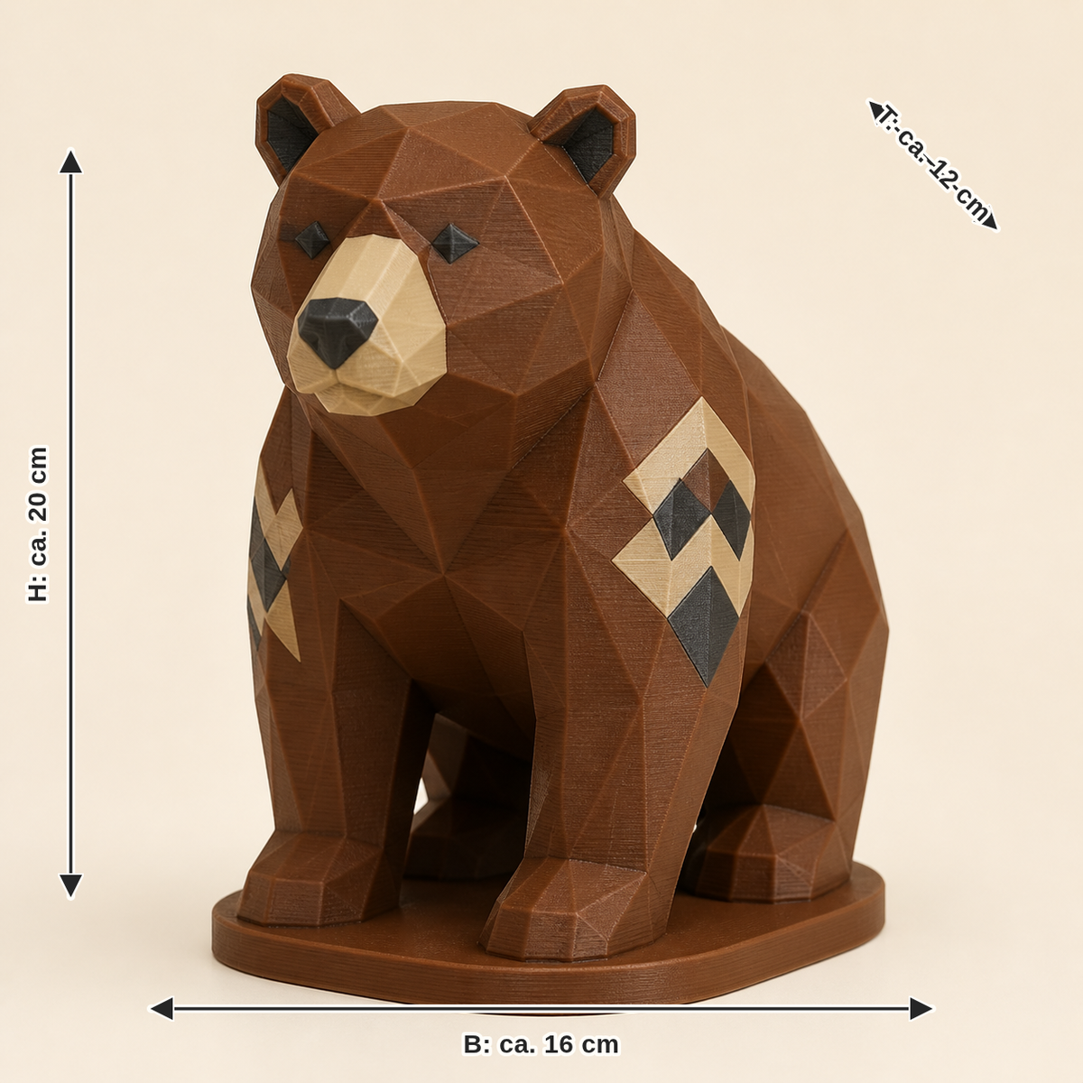 Maßbild für Braunbär-Low-Poly-Skulptur Facettenfigur: Breite ca. 16 cm, Tiefe ca. 12 cm, Höhe ca. 20 cm
