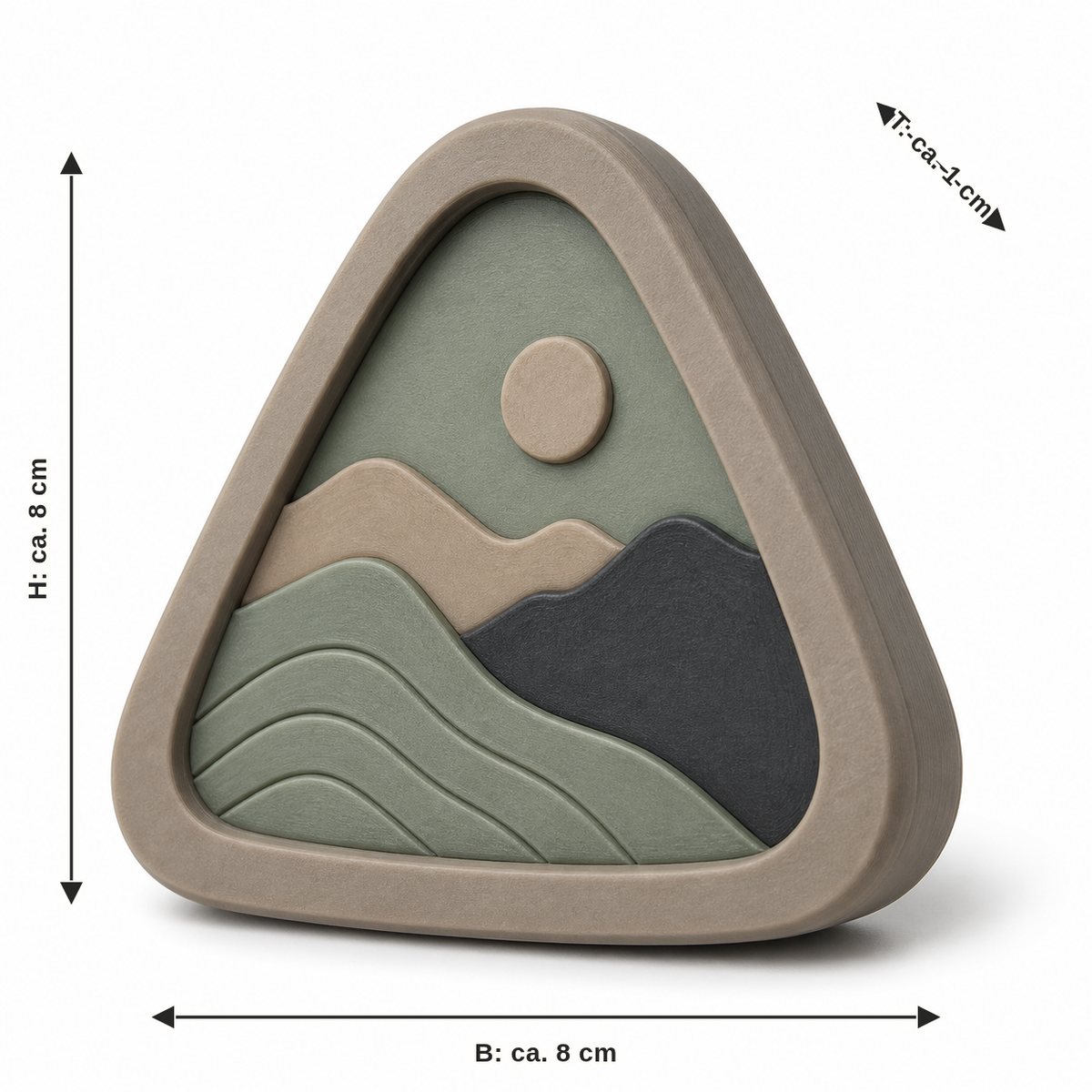 Maßbild für Dreieckiger Magnet mit abstrakter Landschaft: Breite ca. 8 cm, Tiefe ca. 1 cm, Höhe ca. 8 cm