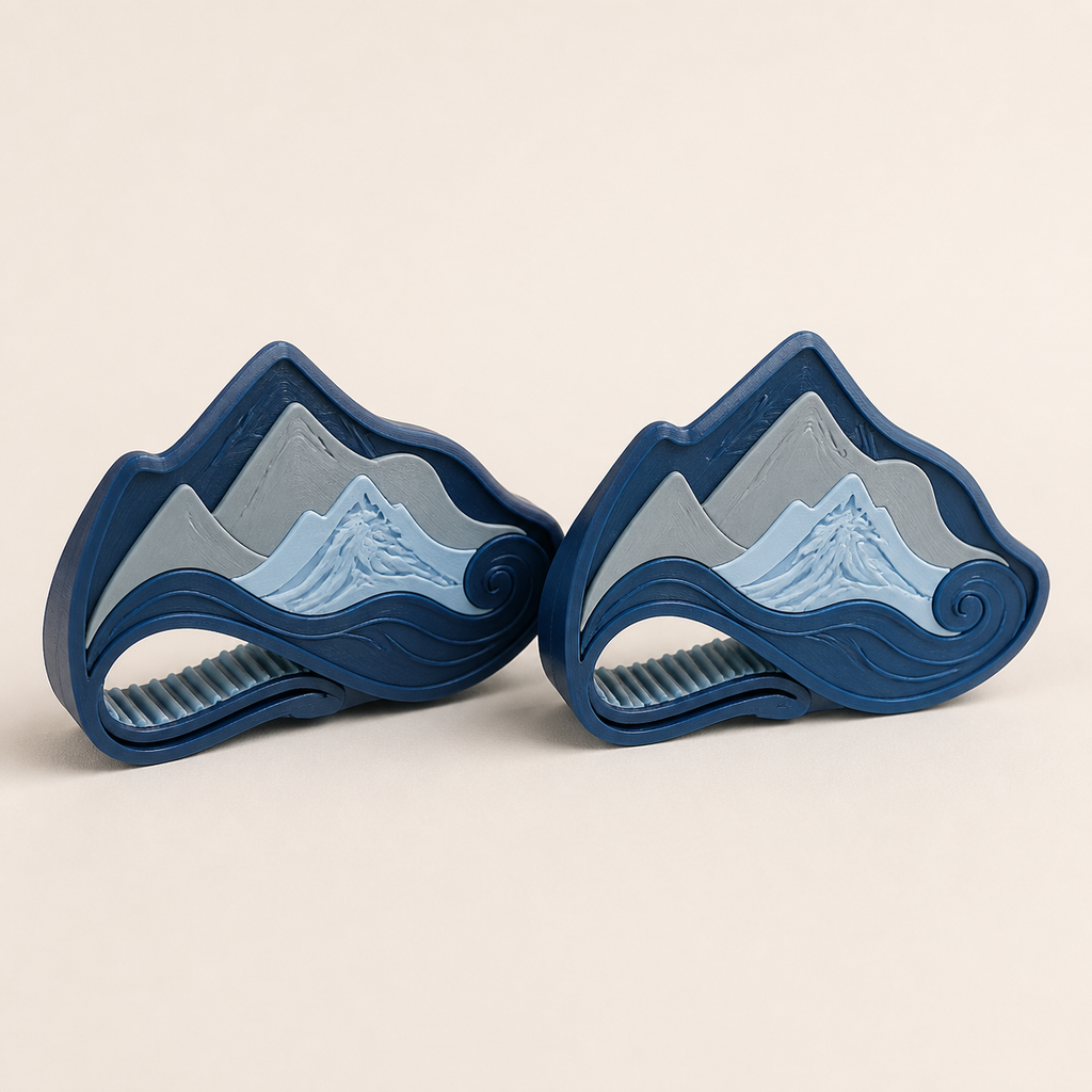 curtain clip leaf pair – Nordic & Mythical from PETG on bright studio background