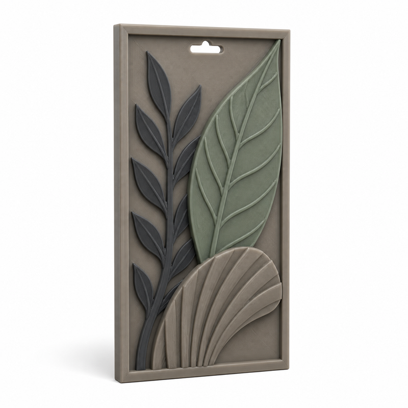 Längliches Wandornament mit abstrakten Blättern – Produktansicht auf weißem Hintergrund; Farben: Taupe, Salbeigrün und Anthrazit.