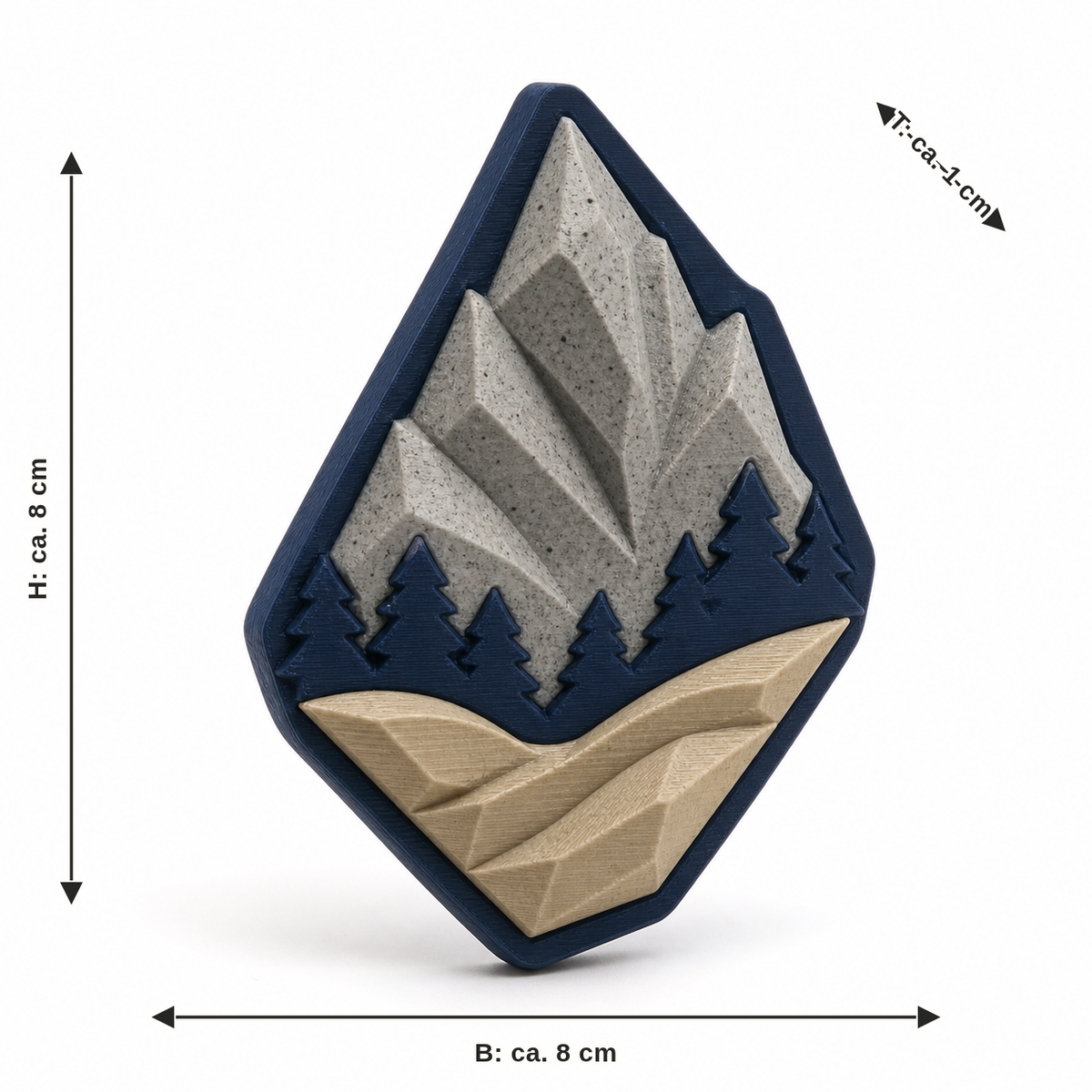 Maßbild für Rautenförmiger Magnet mit Bergpanorama: Breite ca. 8 cm, Tiefe ca. 1 cm, Höhe ca. 8 cm