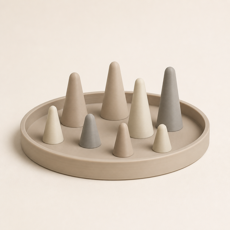 Ringablage Gipfelfeld – Minimalistisch aus PETG auf hellem Studiohintergrund