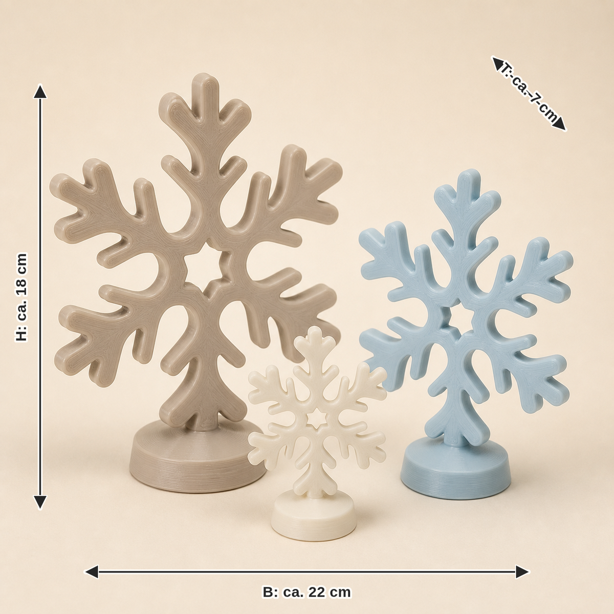 Maßbild für Schneeflocken-Trio Kristallwind – Still: Breite ca. 22 cm, Tiefe ca. 7 cm, Höhe ca. 18 cm