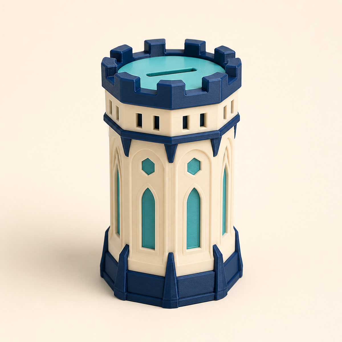 Sparbüchse Burgturm – Futuristisch aus PETG auf hellem Studiohintergrund