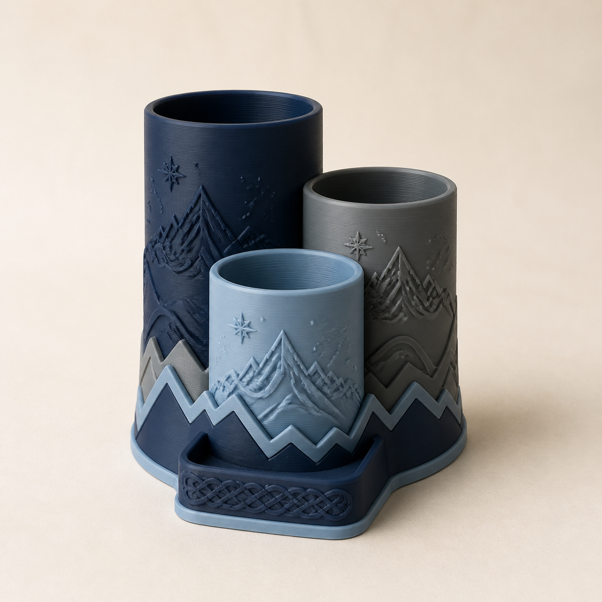 Stiftehalter Trio Kontur im Stil Nordisch & Mythisch aus 3D-gedrucktem PETG in Dunkelblau, Steingrau, Eisblau