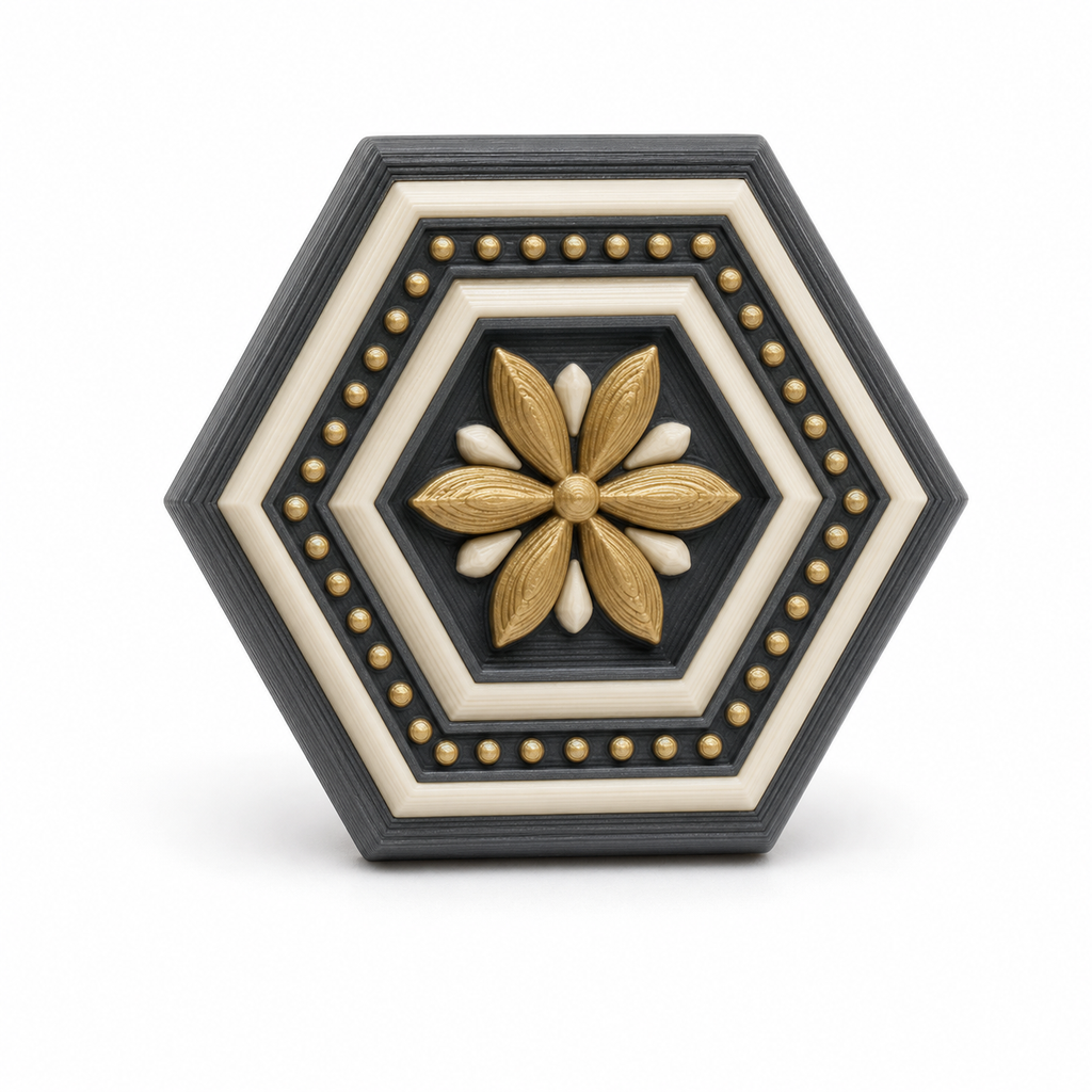 Magnet Goldblüte – Produktansicht auf weißem Hintergrund; Farben: Elfenbein, Schwarz und Goldfarben.